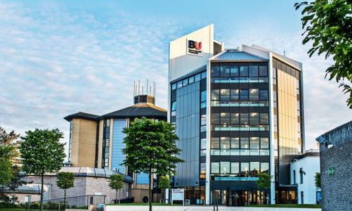 英國(guó)旅游酒店管理專業(yè) 從理論到實(shí)踐，打造國(guó)際酒店業(yè)精英